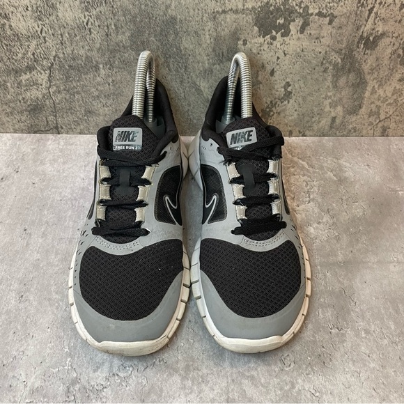 Nike Free Run 3 Running Shoes Womens sz 8 - black/grey - Picture 2 of 7